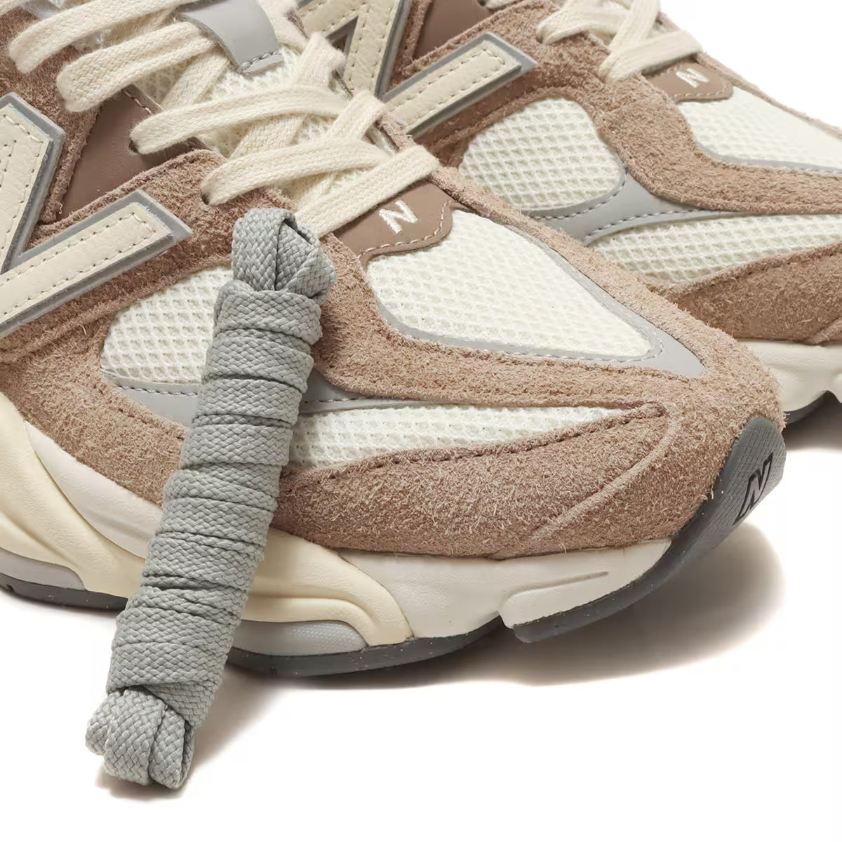 New Balance 9060 - Driftwood