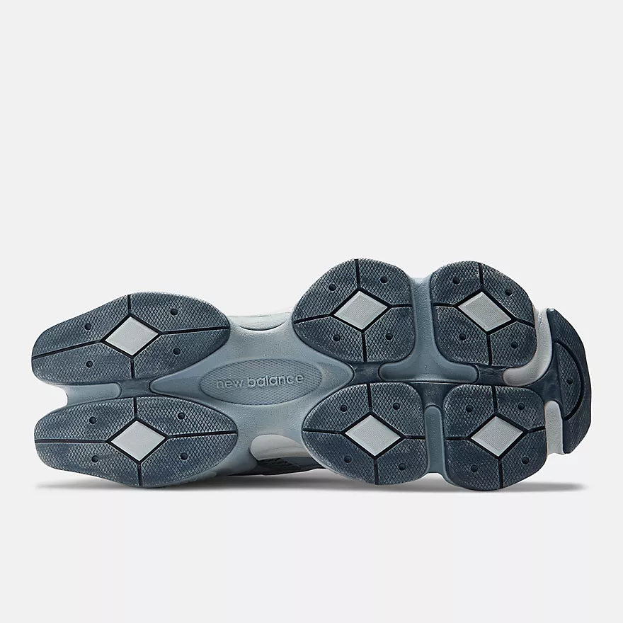New Balance 9060 - December Sky