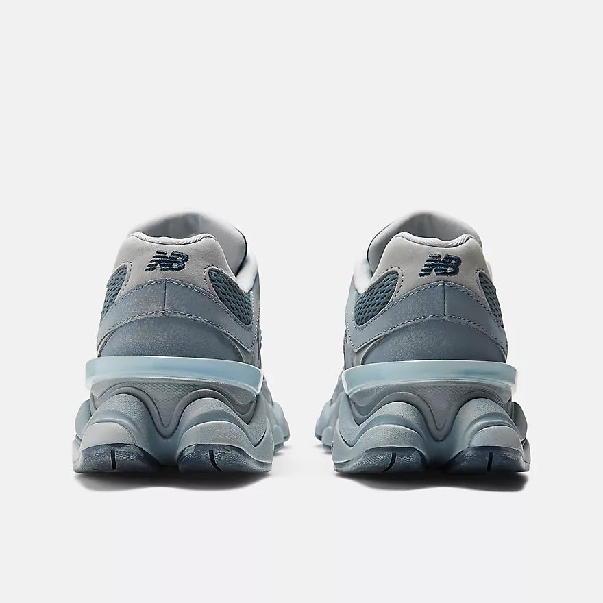 New Balance 9060 - December Sky